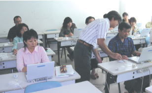 パソコン講習会の様子